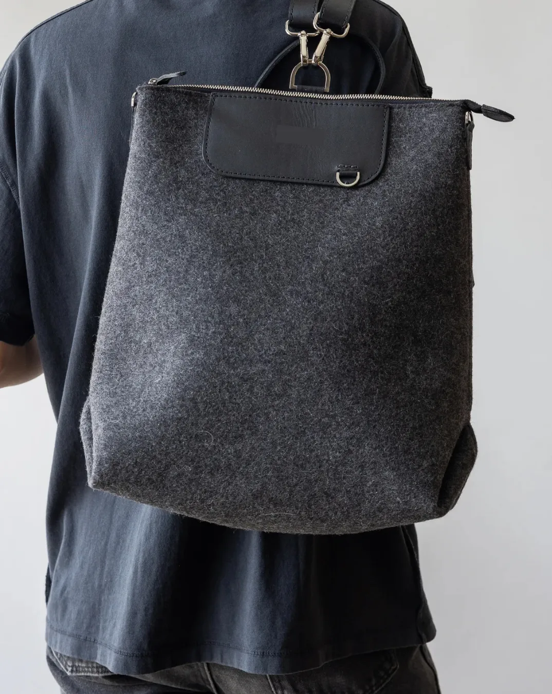 Travelling Midi Backpack: The Grey Woollen traveller